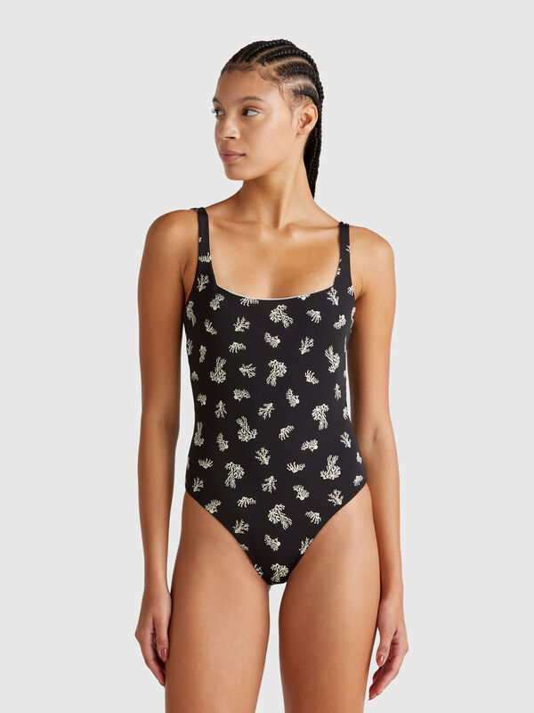 Bañador de una pieza con estampado coral. Mujer