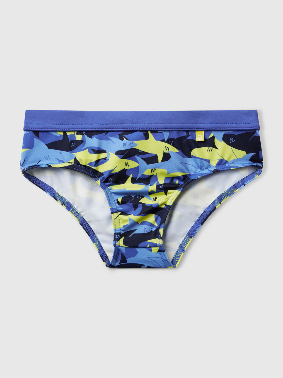 SWIMMING BRIEFS Niño image number 1