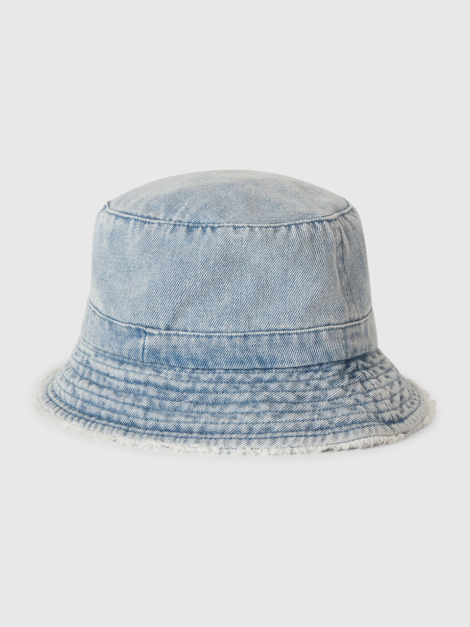 HAT Niña image number 2