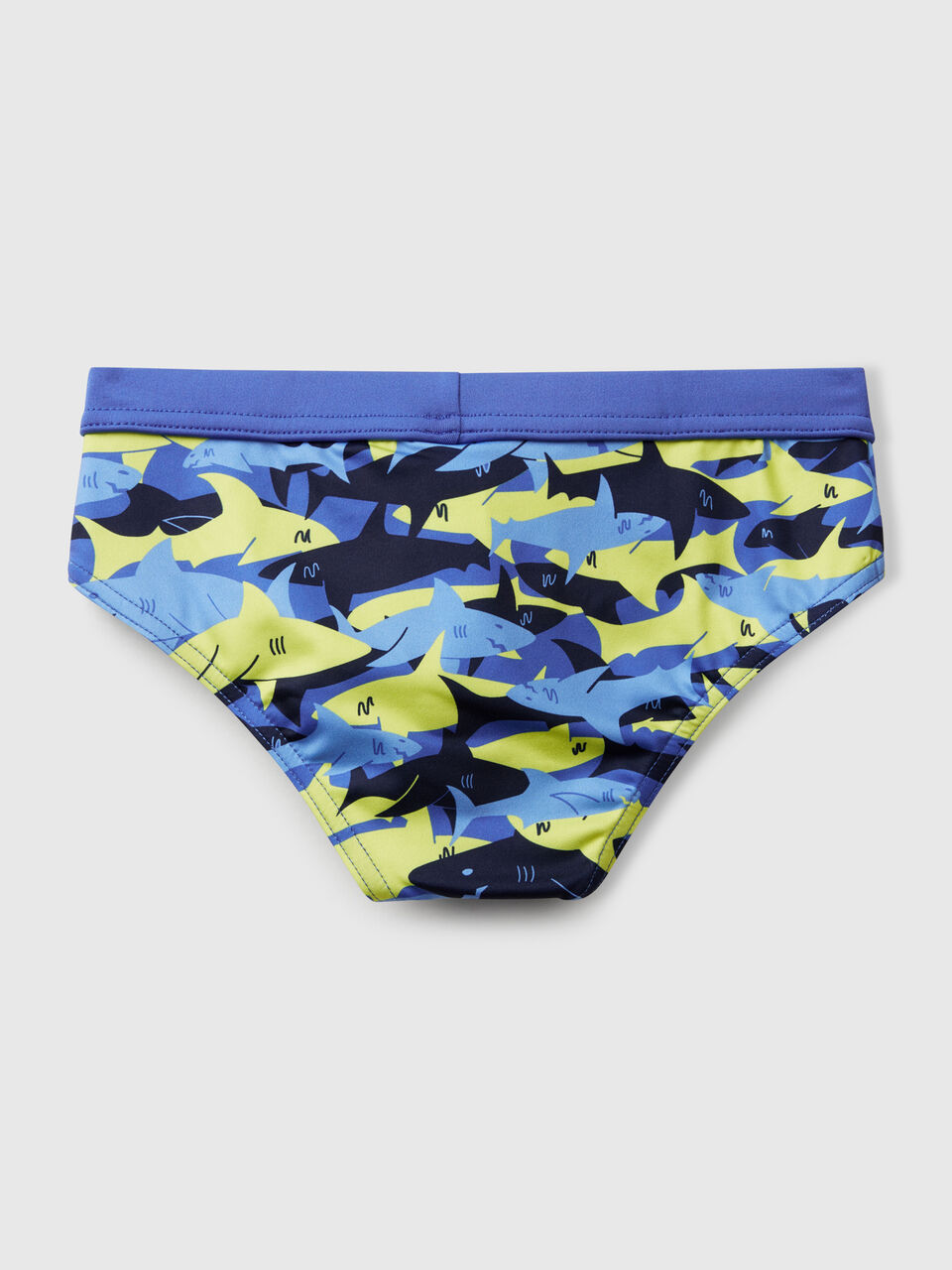 SWIMMING BRIEFS Niño image number 2