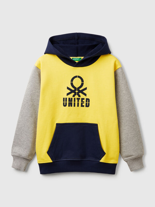 Sudadera con estampado y capucha  Niño