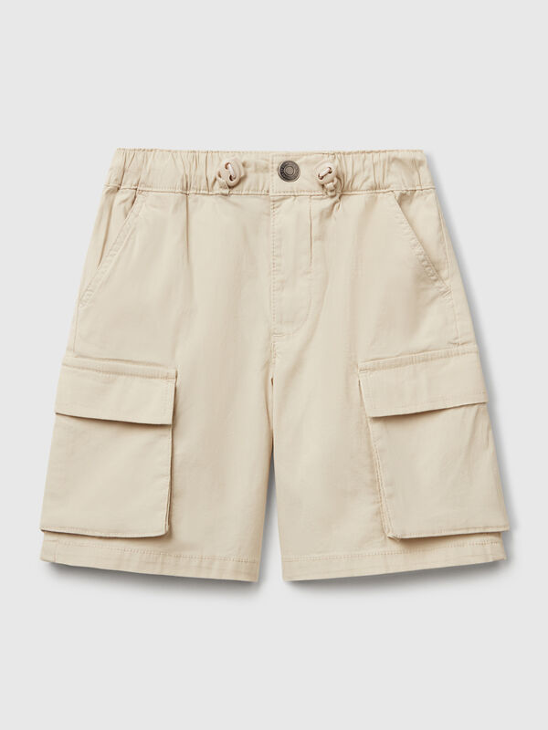 Pantalón corto de paracaídas de algodón elástico. Niño