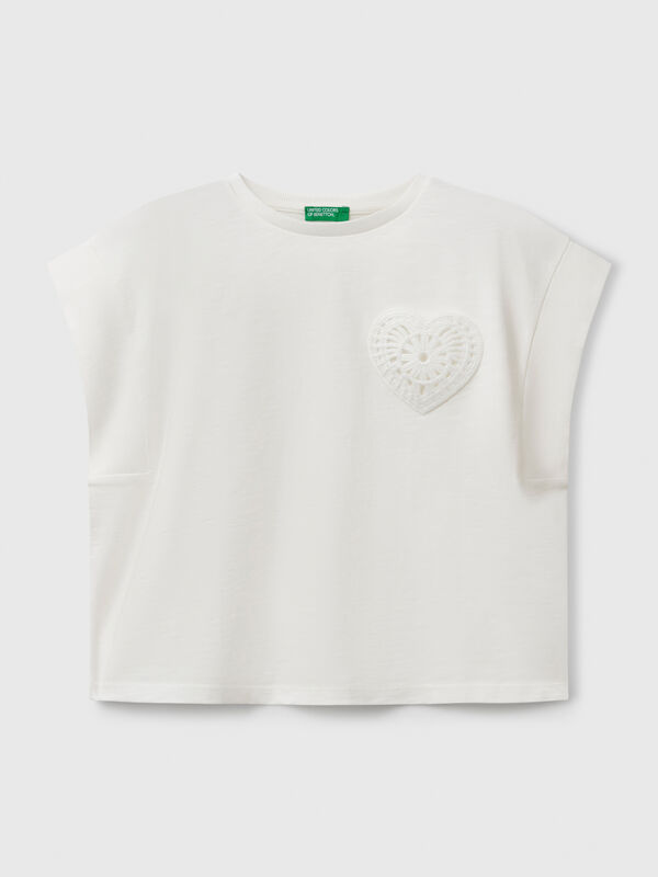 Camiseta con parche de macramé Niña