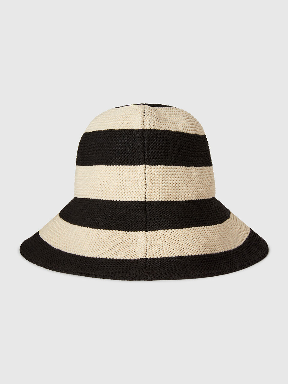 HAT Mujer image number 2