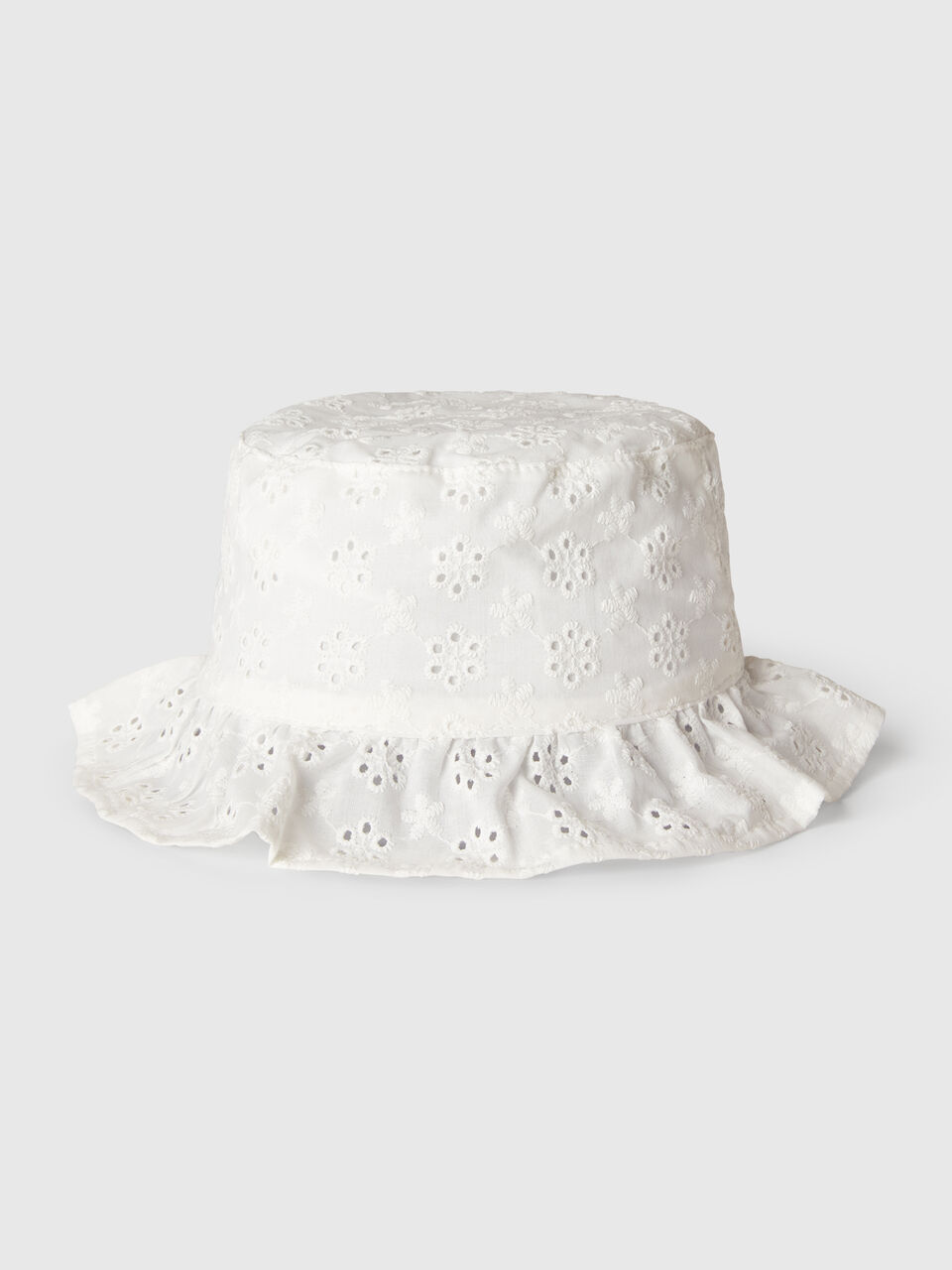 HAT Niña image number 1